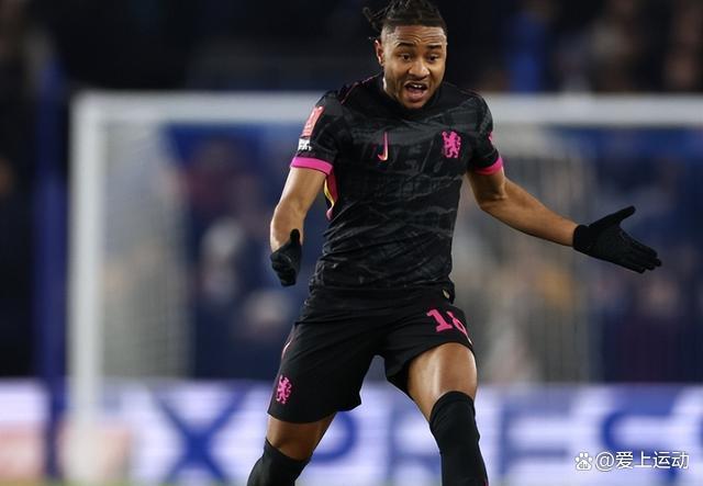 前阿森纳妖锋有望加盟中国联赛，无需转会费，两家西亚劲旅来抢人的简单介绍