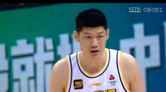 包含辽篮为何兵败如山倒？媒体人道出原因，广厦一招令辽宁队进攻瘫痪的词条