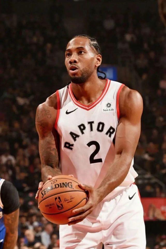 王者气场！美媒：科怀-伦纳德冷酷瞬间的简单介绍