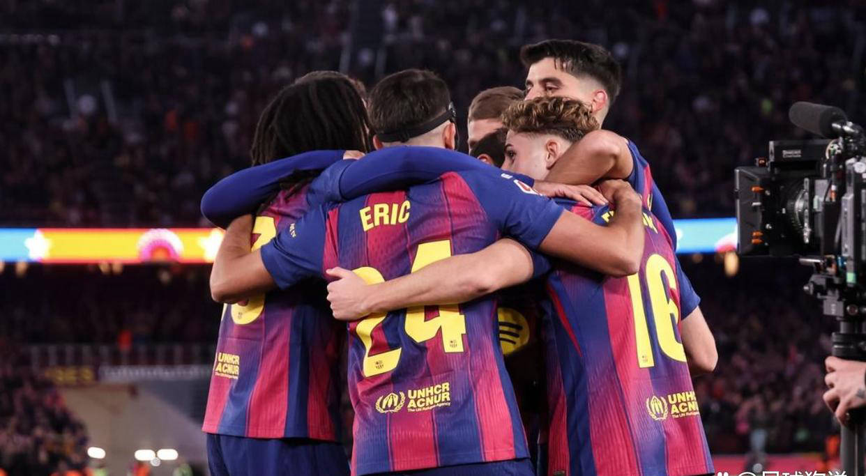 关于西甲第7轮：巴萨2-1力克皇家社会，莱万里程碑破门助球队登顶的信息