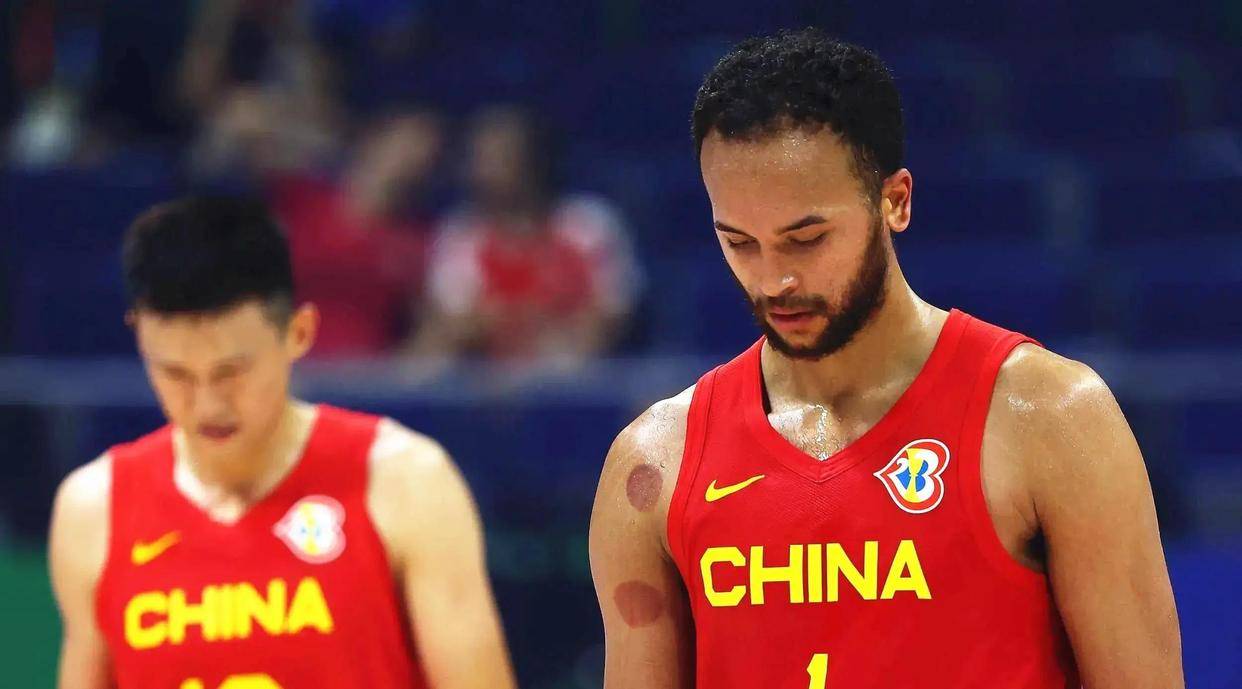 包含中国男篮首位归化！李凯尔的国籍已经更改为美国籍的词条