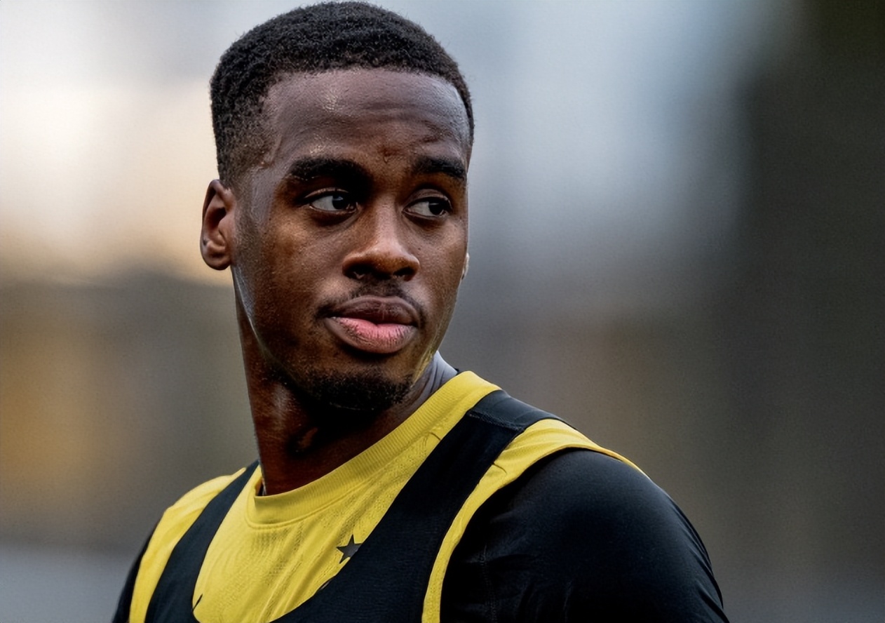 3球1助攻!17岁法国锋线妖童横空出世,切尔西先看上,拜的简单介绍 3球1助攻!17岁法国锋线妖童横空出世,切尔西先看上,拜的简单介绍