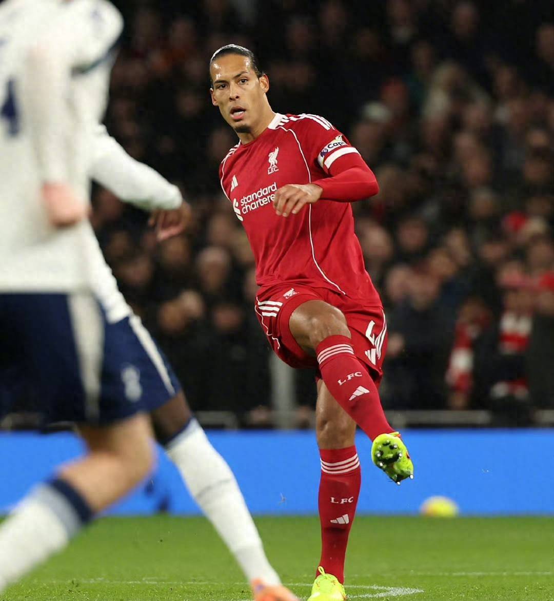 包含随着阿森纳1-0，曼城3-0，利物浦2-1热刺，英超最新积分榜出炉！的词条