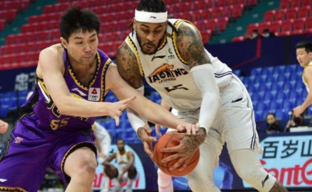 CBA外援优先续约权公示：浙江签约2人辽宁放弃弗格的简单介绍