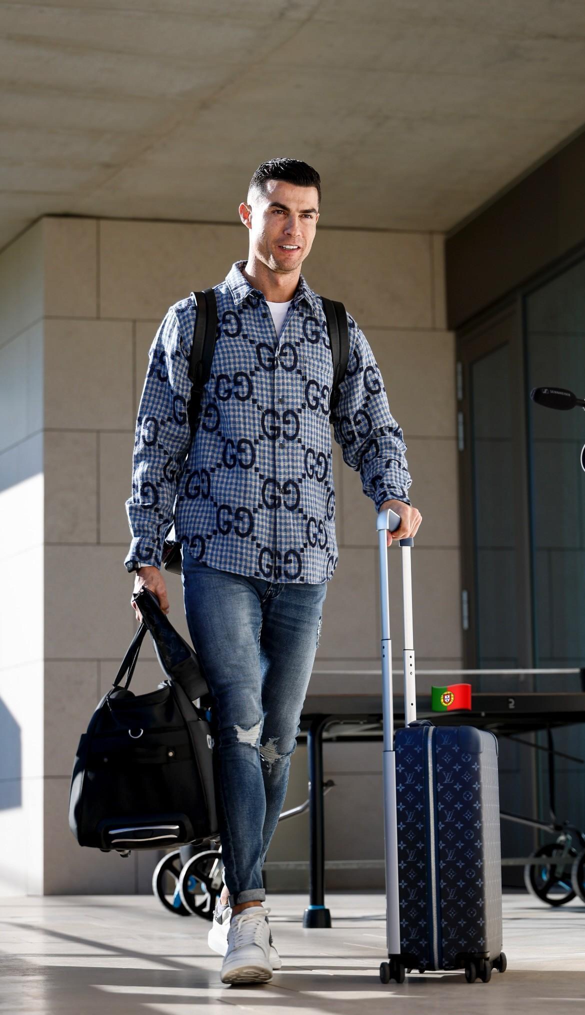 关于行李过多？国足官方回应：56件装备行李具体情况如下的信息