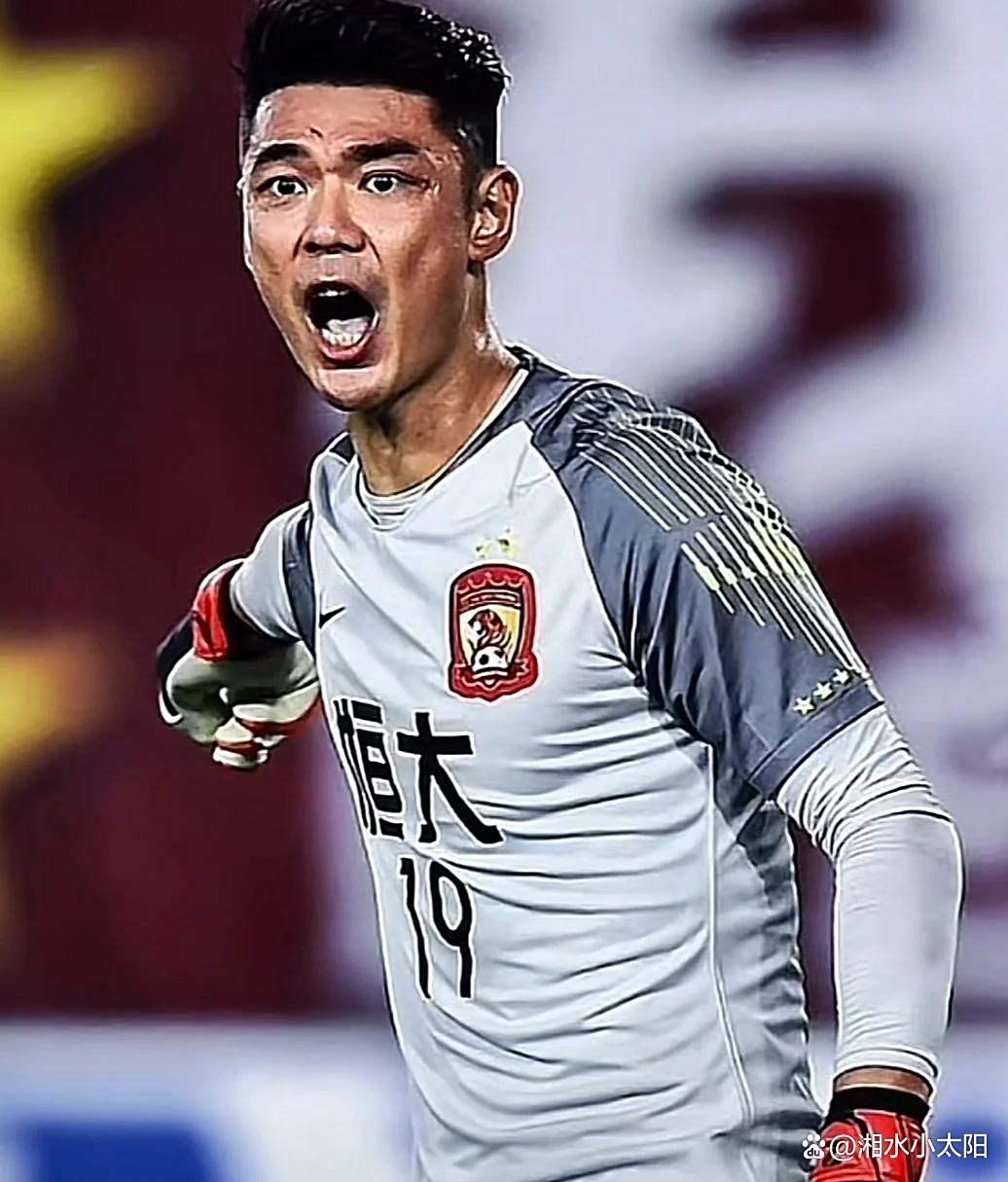 包含近35年来射术最好的10位球星，3人在意甲取得成功，2人将其艺术化的词条
