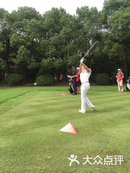 【课程招生】高尔夫运动课程招生的简单介绍