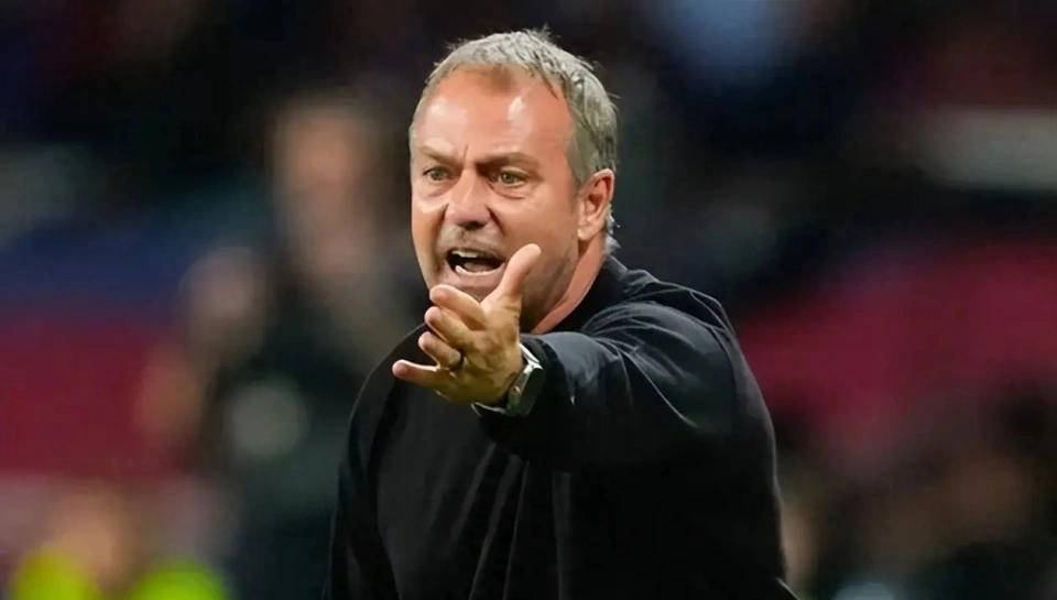 包含89%巴萨会员给球队打出优秀分，弗里克平的词条