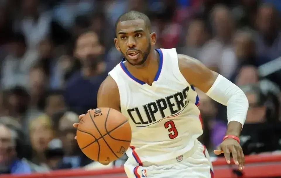 快船还剩一个底薪名额保罗预计会追随比尔加盟的简单介绍