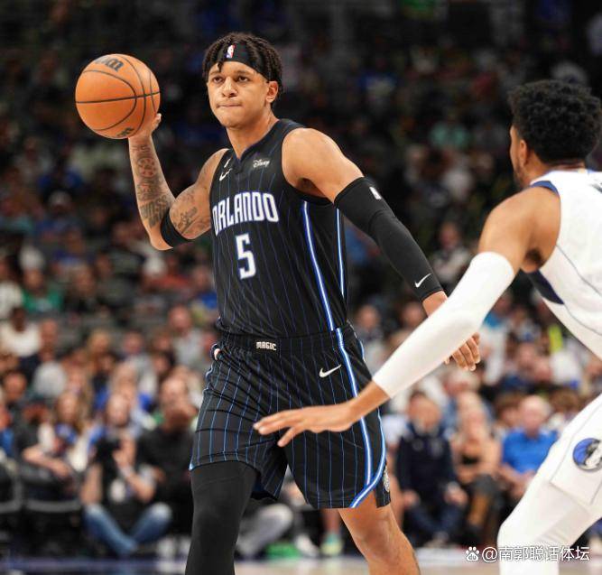 勇士120-97大胜魔术球员评价：4人满分，5人及格，3人低迷的简单介绍