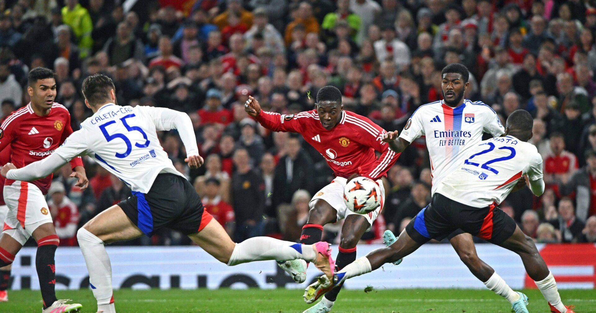 曼联中场新星科比·梅努：18岁天才再现突破，未来可期的简单介绍