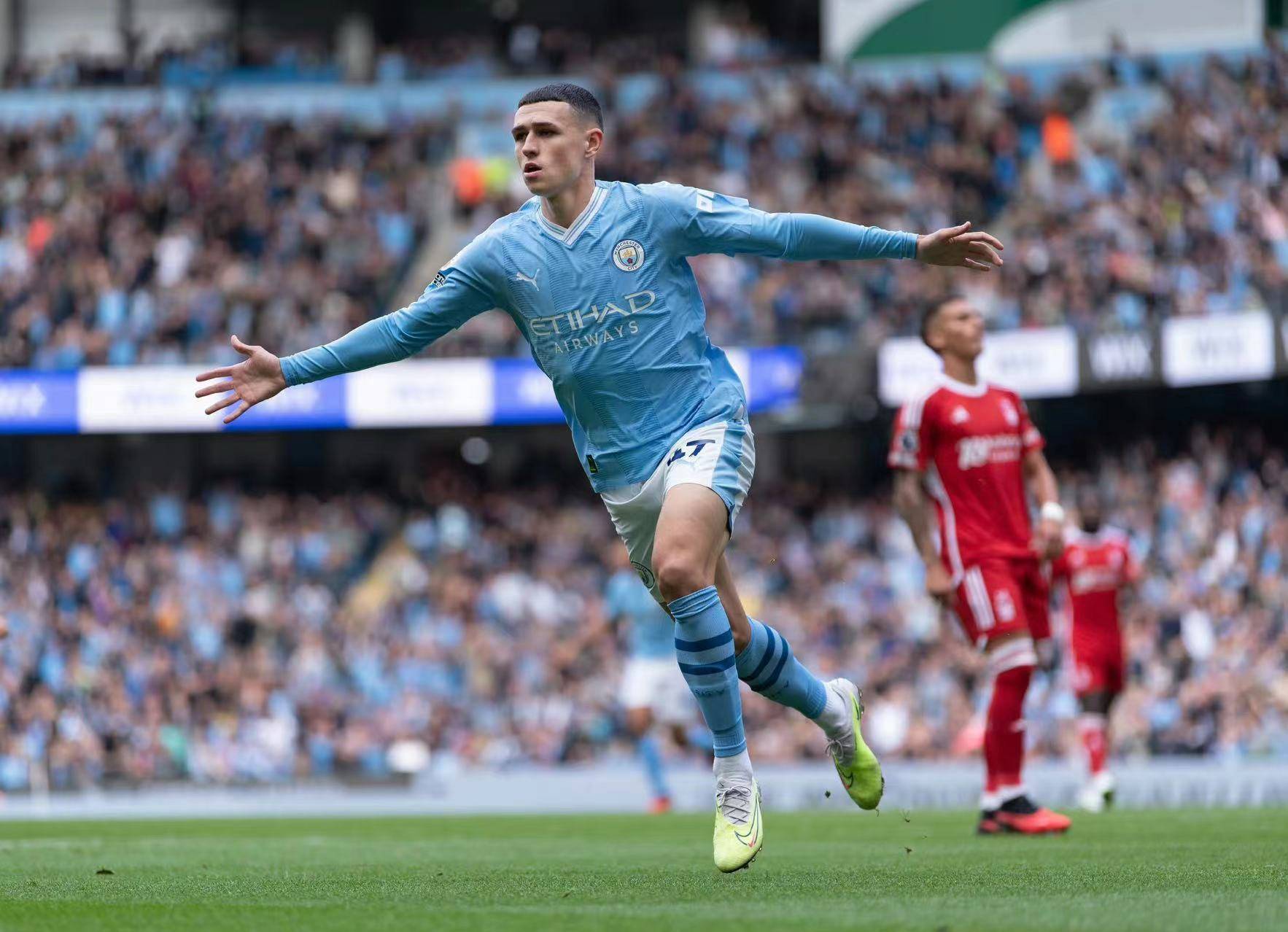 包含曼城现在持续给阿森纳压力，引援要提前，阿森纳想要夺冠压力变大的词条