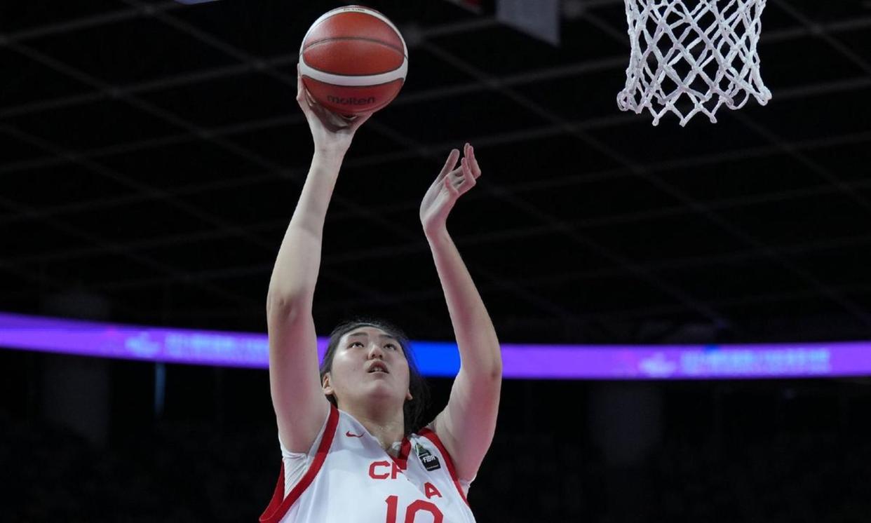 无解！张子宇10分钟砍12分“双塔”组合轮番制霸内线的简单介绍