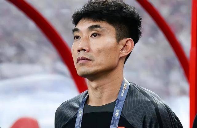 国足新帅人选被曝！45岁亚洲足球先生接班，高洪波范志毅无缘的简单介绍  第3张