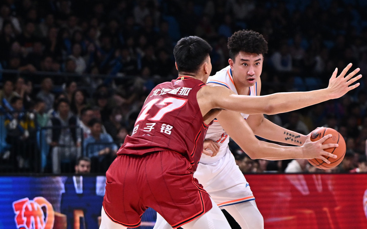 包含CBA激战连夜上演！辽篮遗憾失误惜败北控，广厦大胜深圳，四川遭遇七连败的词条