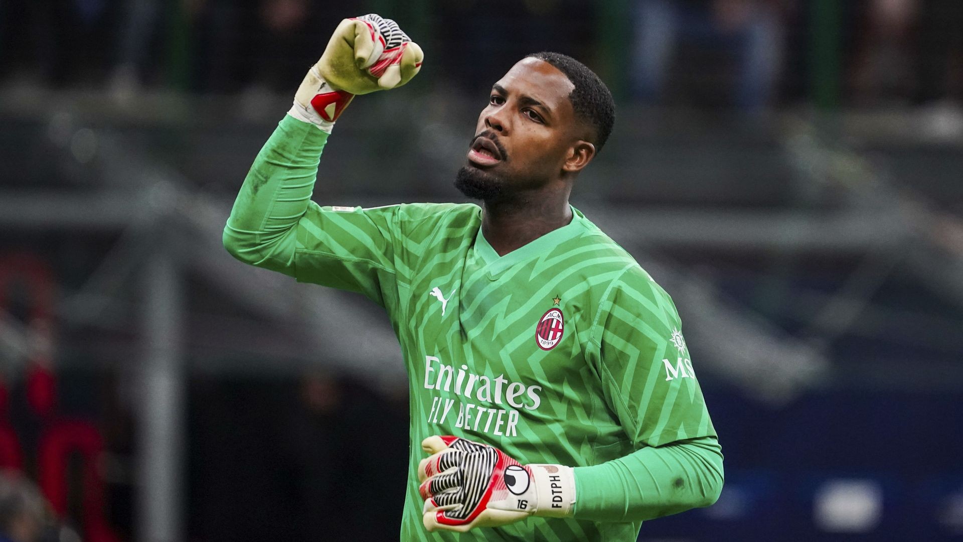 意甲知名媒体人:关于迈尼昂续约问题,目前没有迹象表明他要和米兰俱乐部续约的简单介绍 意甲知名媒体人:关于迈尼昂续约问题,目前没有迹象表明他要和米兰俱乐部续约的简单介绍