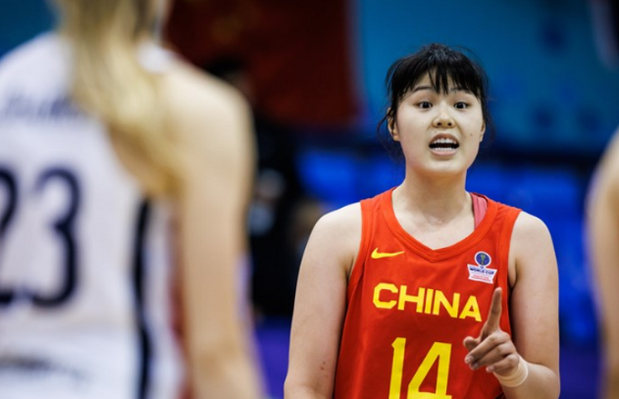 自曝告别女篮国家队!黄思静:遗憾隐藏在人生的每处角落的简单介绍