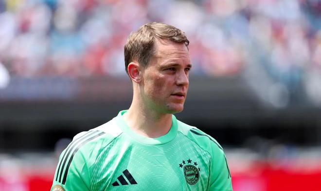 包含3年前加盟拜仁！21岁中国诺伊尔竟无球可踢，现身国内业余赛事！的词条