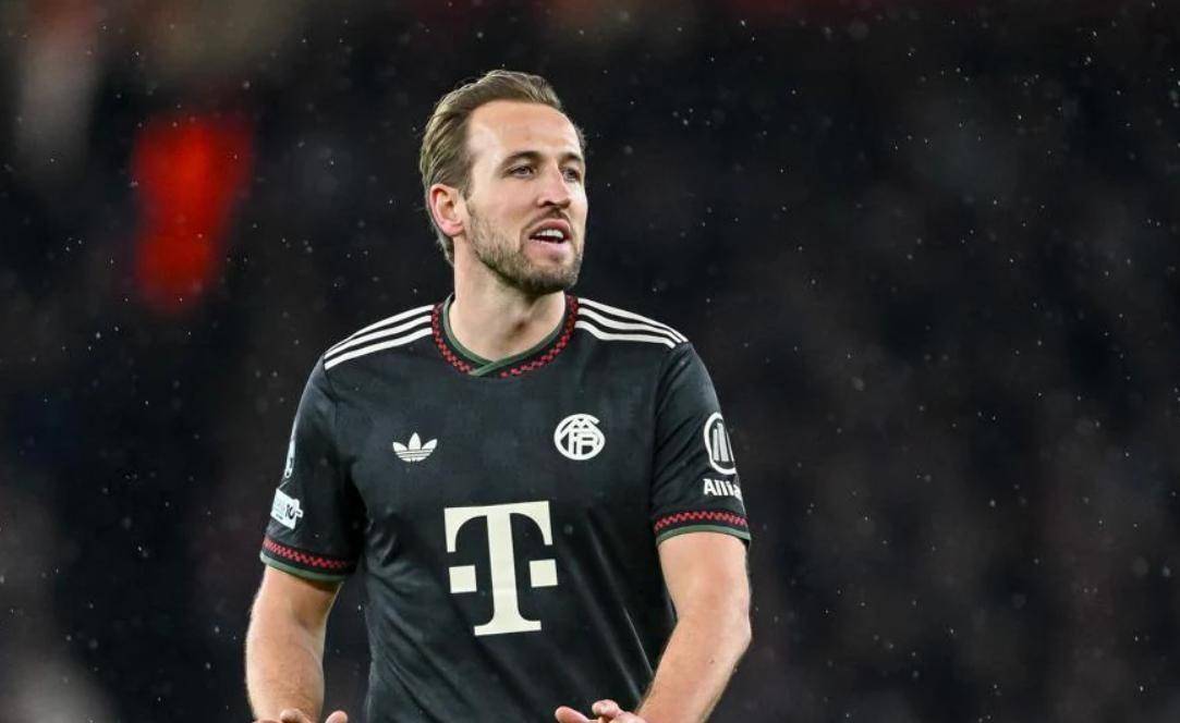 包含3年前加盟拜仁！21岁中国诺伊尔竟无球可踢，现身国内业余赛事！的词条