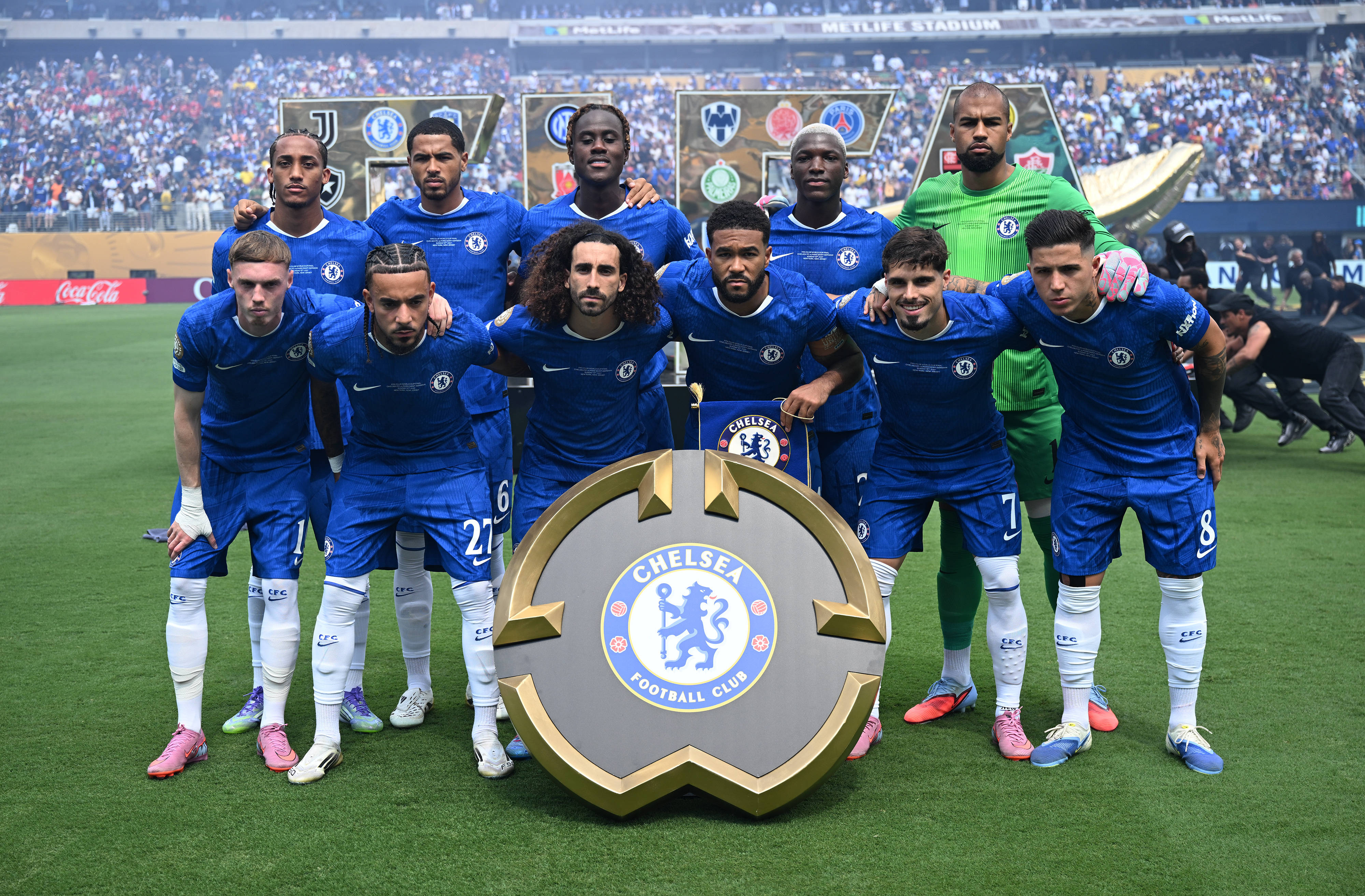 世俱杯-帕尔默2射1传佩德罗破门切尔西3-0巴黎夺冠军的简单介绍