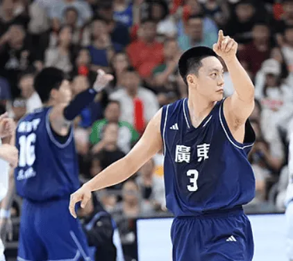 包含田中心全场出战29分钟20中7，三分8中3得到21分6板9助攻的词条