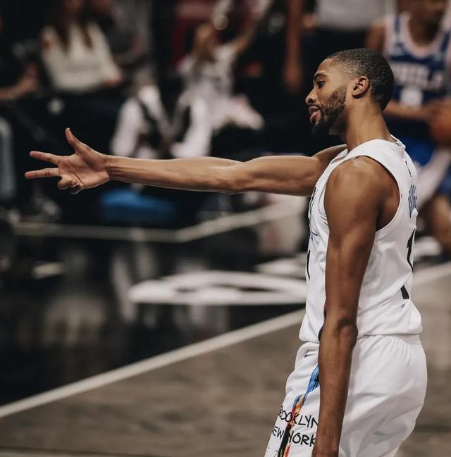 :布里奇斯4年15亿美元提前续约尼克斯的简单介绍 :布里奇斯4年15亿美元提前续约尼克斯的简单介绍