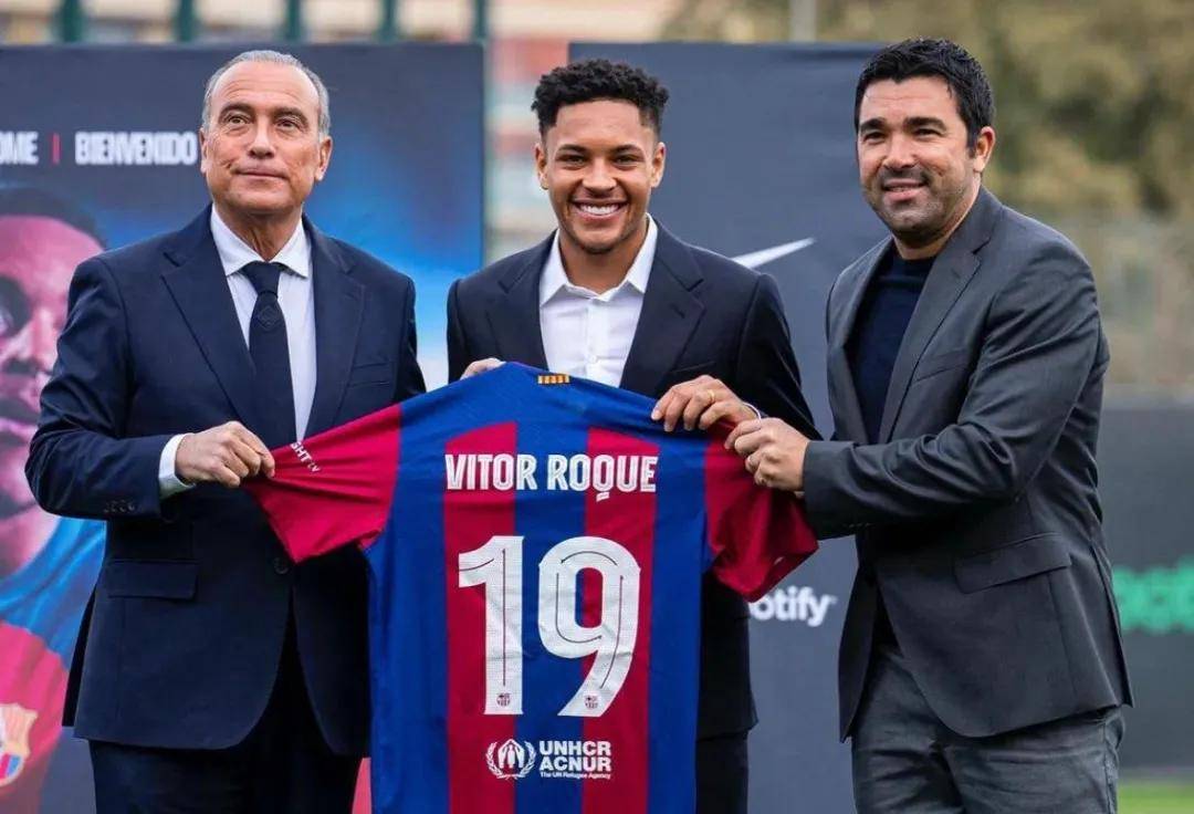 关于收到续约报价后，迪亚斯觉得红军高层缺乏尊重的信息