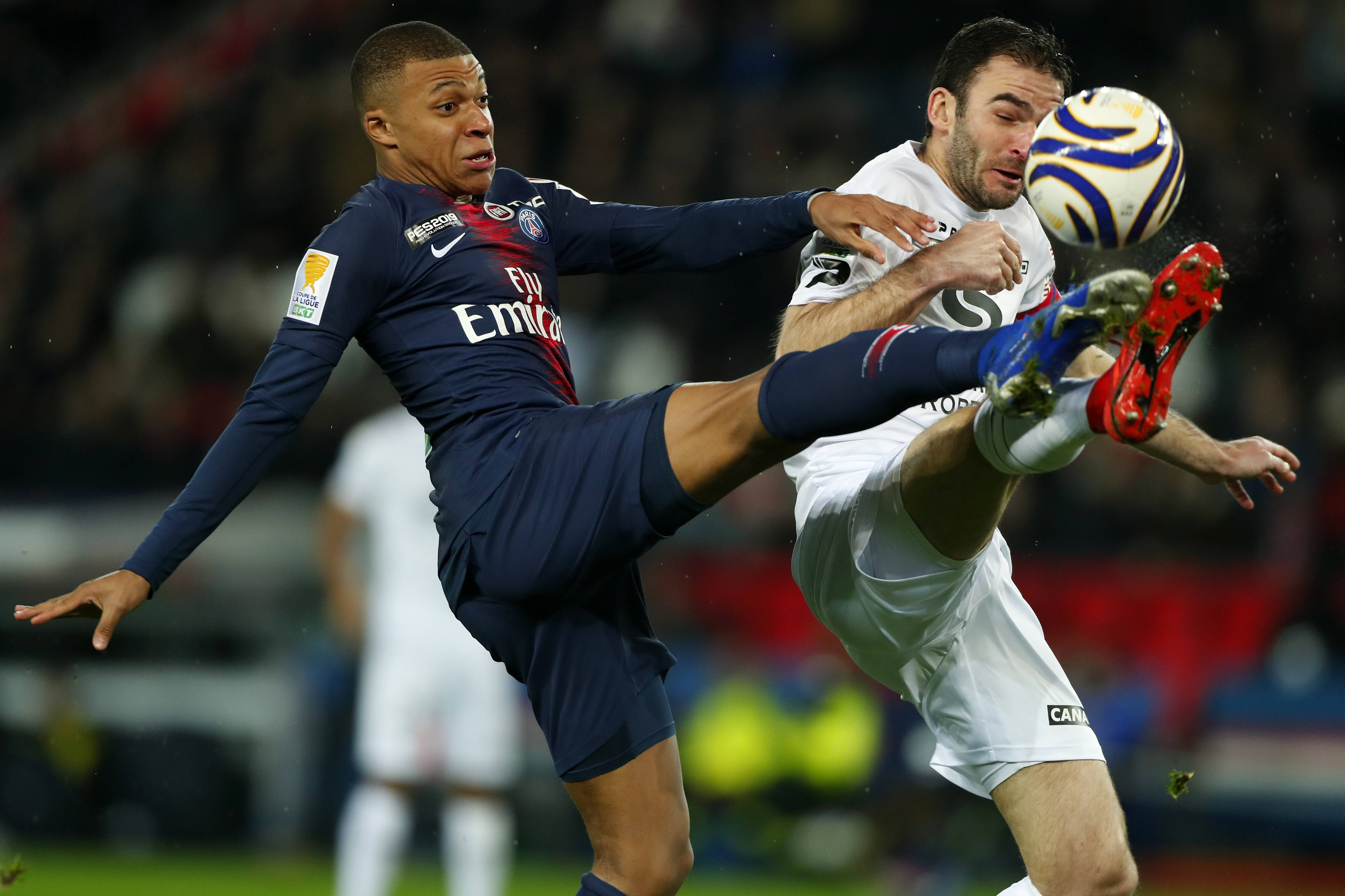 巴黎签穆阿尼时并未花9500万欧，纽卡和曼的简单介绍