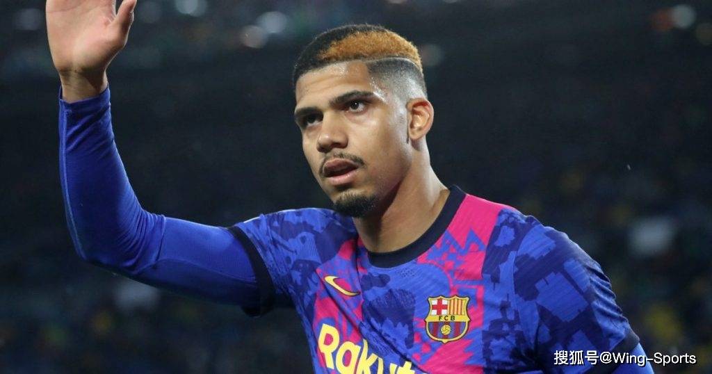 韦斯利:希望在罗马夺欧联杯&晋级欧冠,我能适应四后卫和三后卫的简单介绍 韦斯利:希望在罗马夺欧联杯&晋级欧冠,我能适应四后卫和三后卫的简单介绍