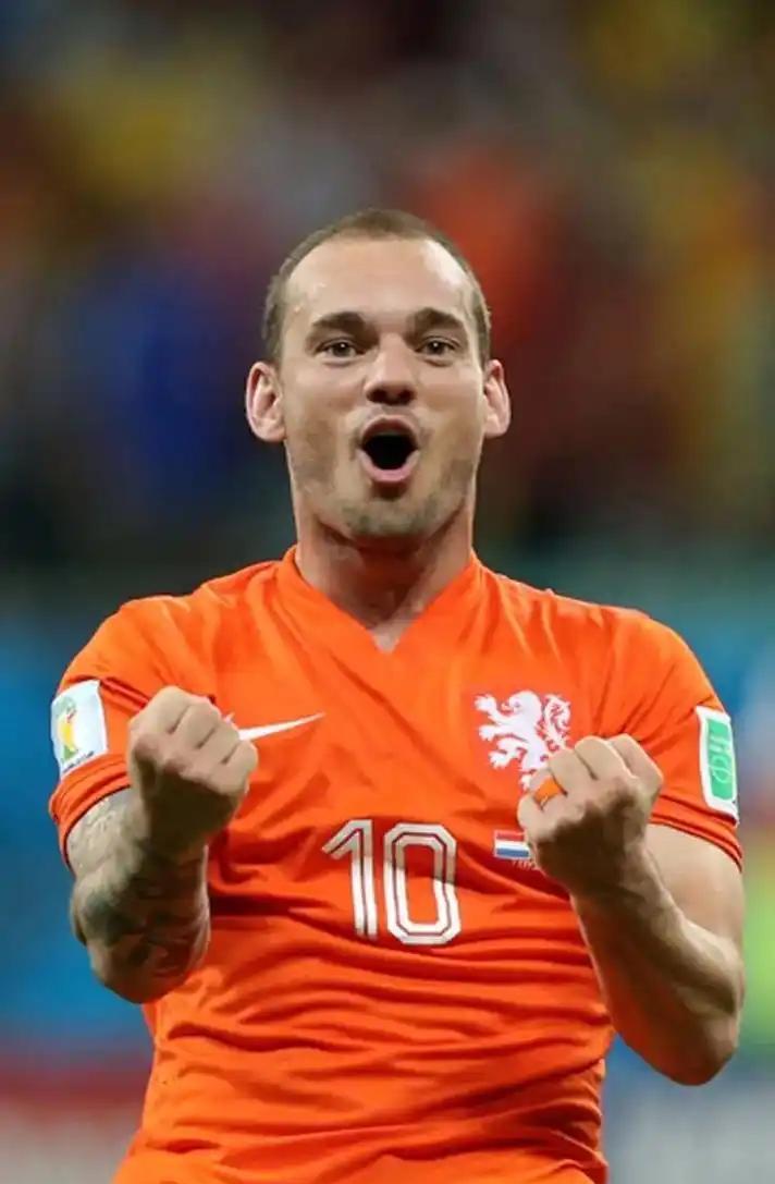 包含斯内德谈2010年金球奖：梅西是当年的世界最佳，的词条