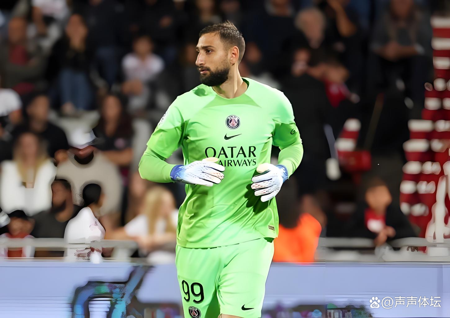 关于多纳鲁马加盟曼联：红魔防线重塑的关键一步的信息