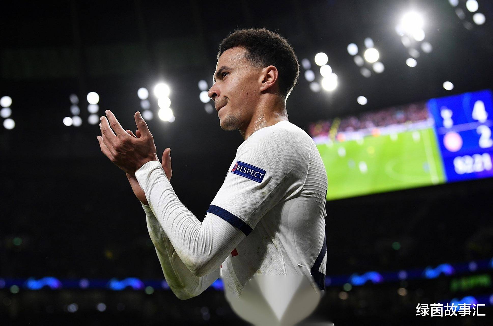 包含身价狂跌1亿欧无人问津，25岁大英帝星30万周薪，曼联2000万欧甩卖的词条