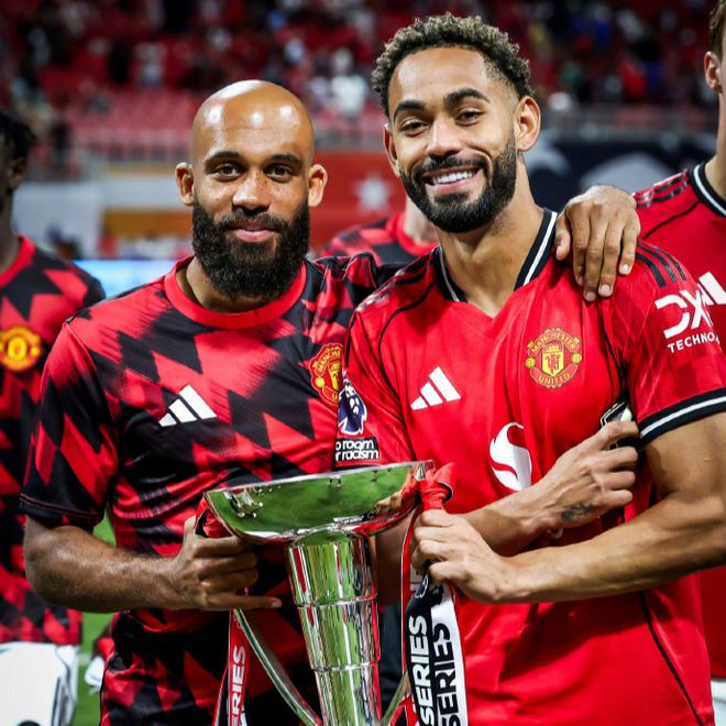 大中锋买错了？曼联新三叉戟只有他不可靠，名宿直言他不优秀的简单介绍