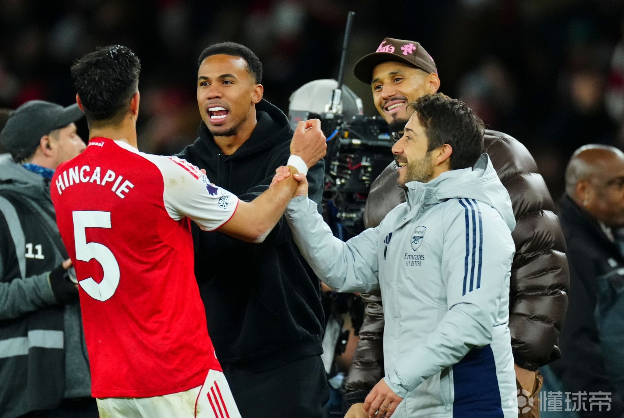 关于力压城军！英超近3赛季总分阿森纳第1传统BIG6有2队尴尬的信息