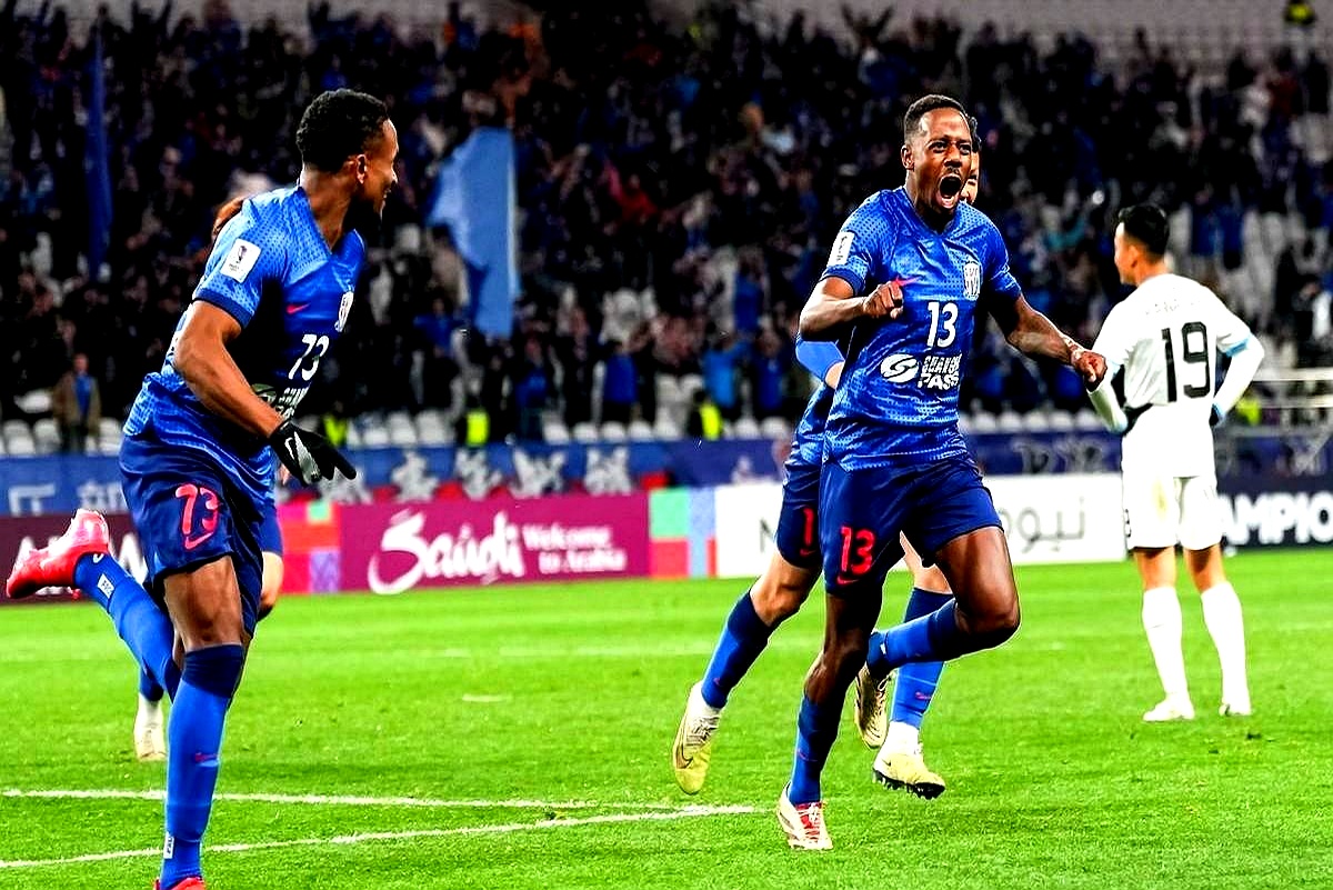 中超最大牌外援？申花与30岁葡萄牙国脚谈判！曾的简单介绍