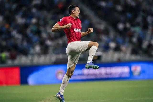 兄弟德比？曝成都蓉城主教练已敲定是浙江队主帅弟弟的简单介绍