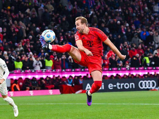 凯恩压哨救主！造点后点球绝平，77场轰80球，再创德甲纪录的简单介绍