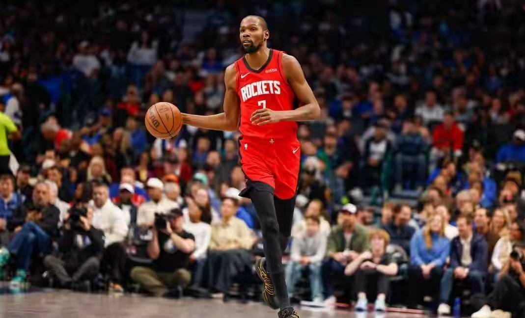 关于全明星首轮结果：东契奇票王，杜兰特詹姆斯第8第9，库里人气爆棚的信息