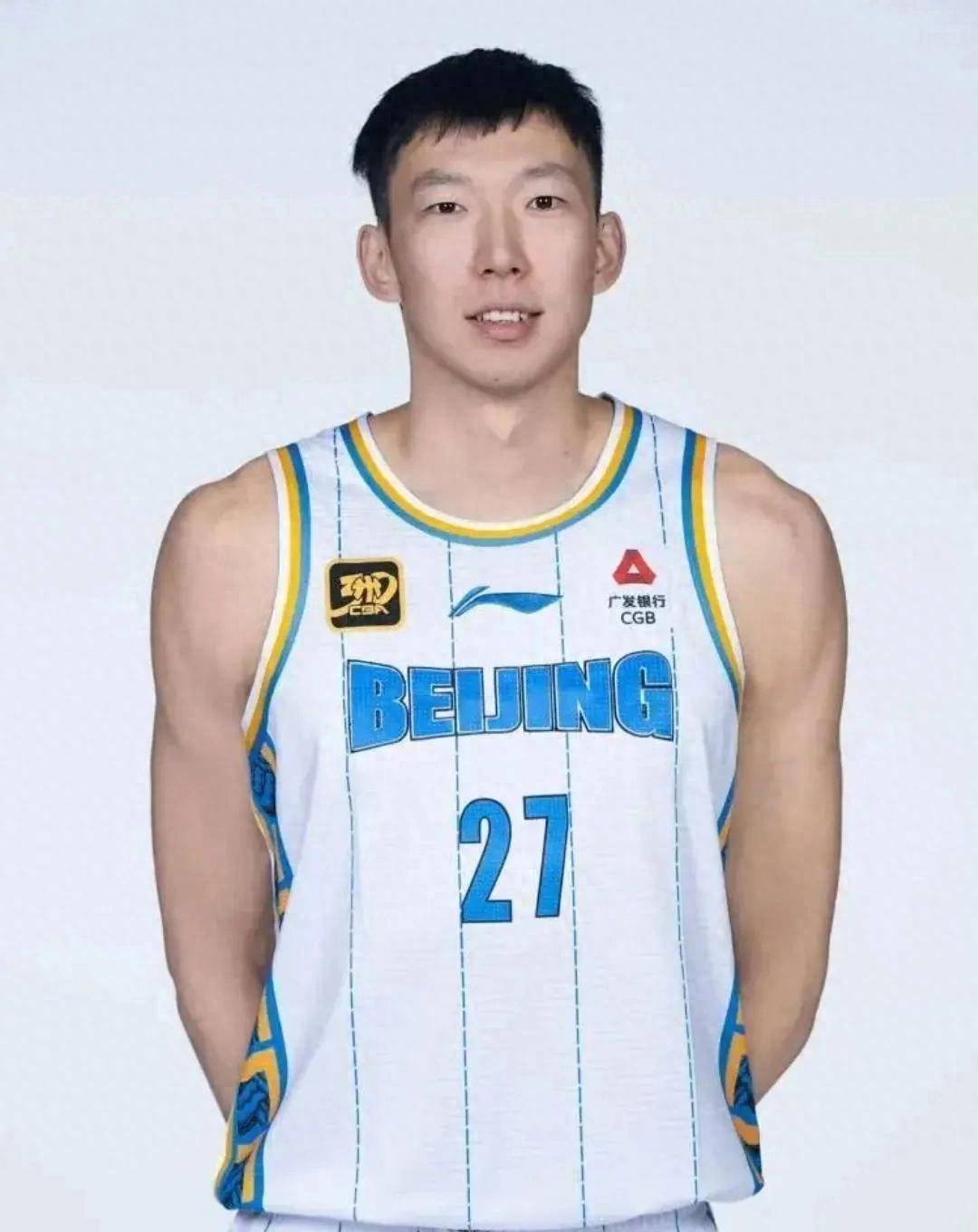 包含统治篮板！周琦砍两双12+14胡金秋10+7表现起伏的词条