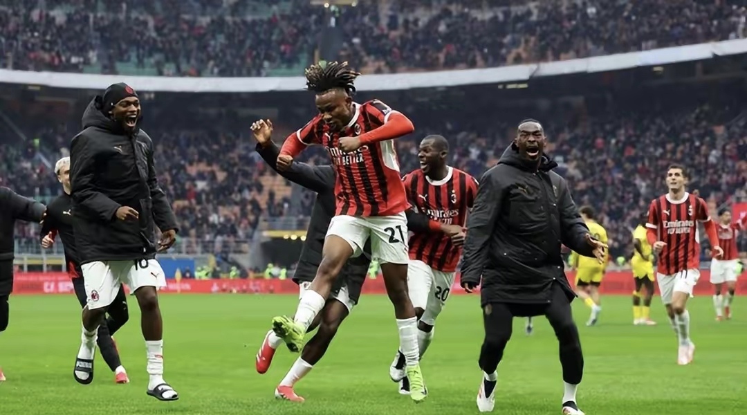 包含挡不住！国米“公牛”连轰4场破门！2025赛季狂揽15球震撼意甲全场！的词条