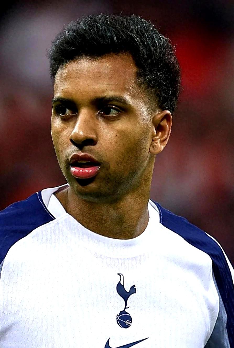 包含罗德里戈成转会市场冷门,热刺独对其有意,皇马遭遇尴尬的词条 包含罗德里戈成转会市场冷门,热刺独对其有意,皇马遭遇尴尬的词条