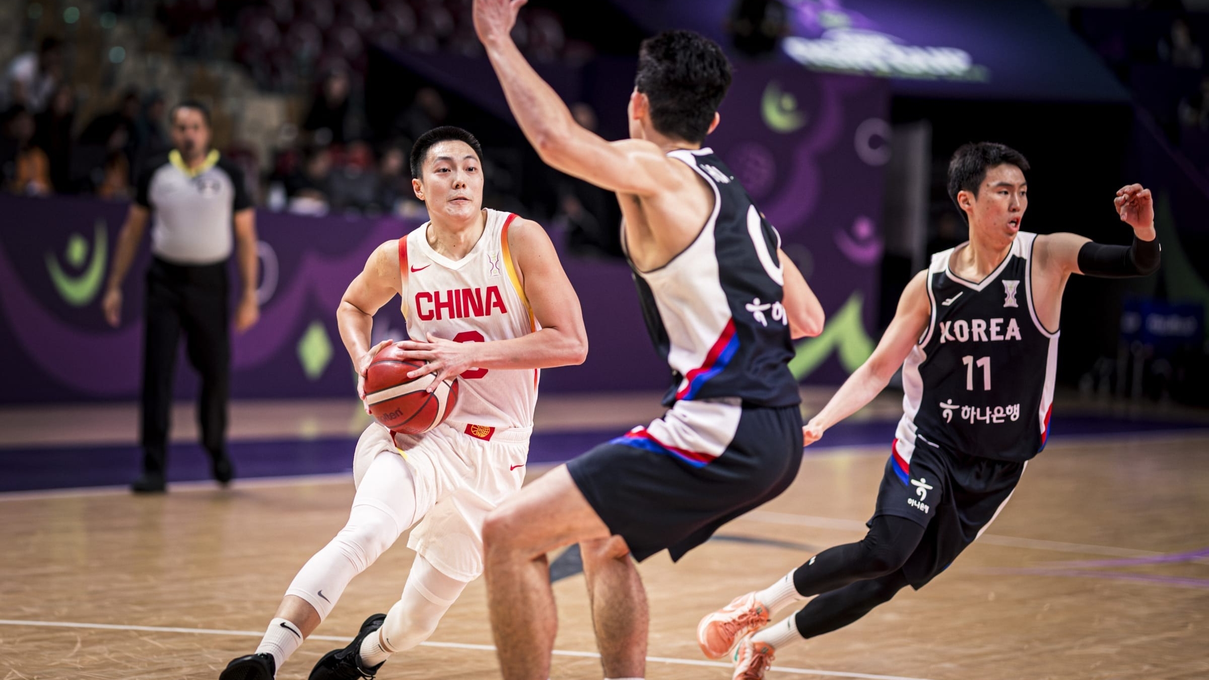 男篮热身赛-余嘉豪两双胡明轩13分中国胜荷兰的简单介绍