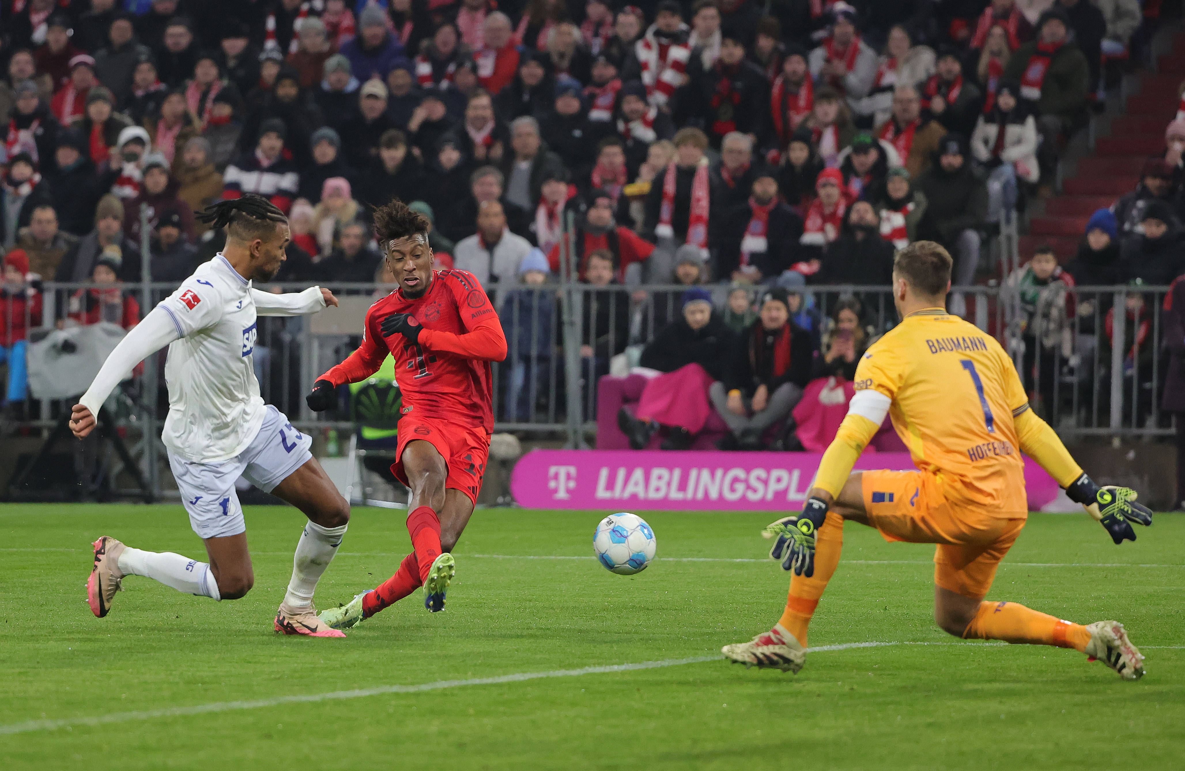 包含德甲积分战报：凯恩创历史纪录拜仁大胜锁定半程冠军领先多特9分的词条