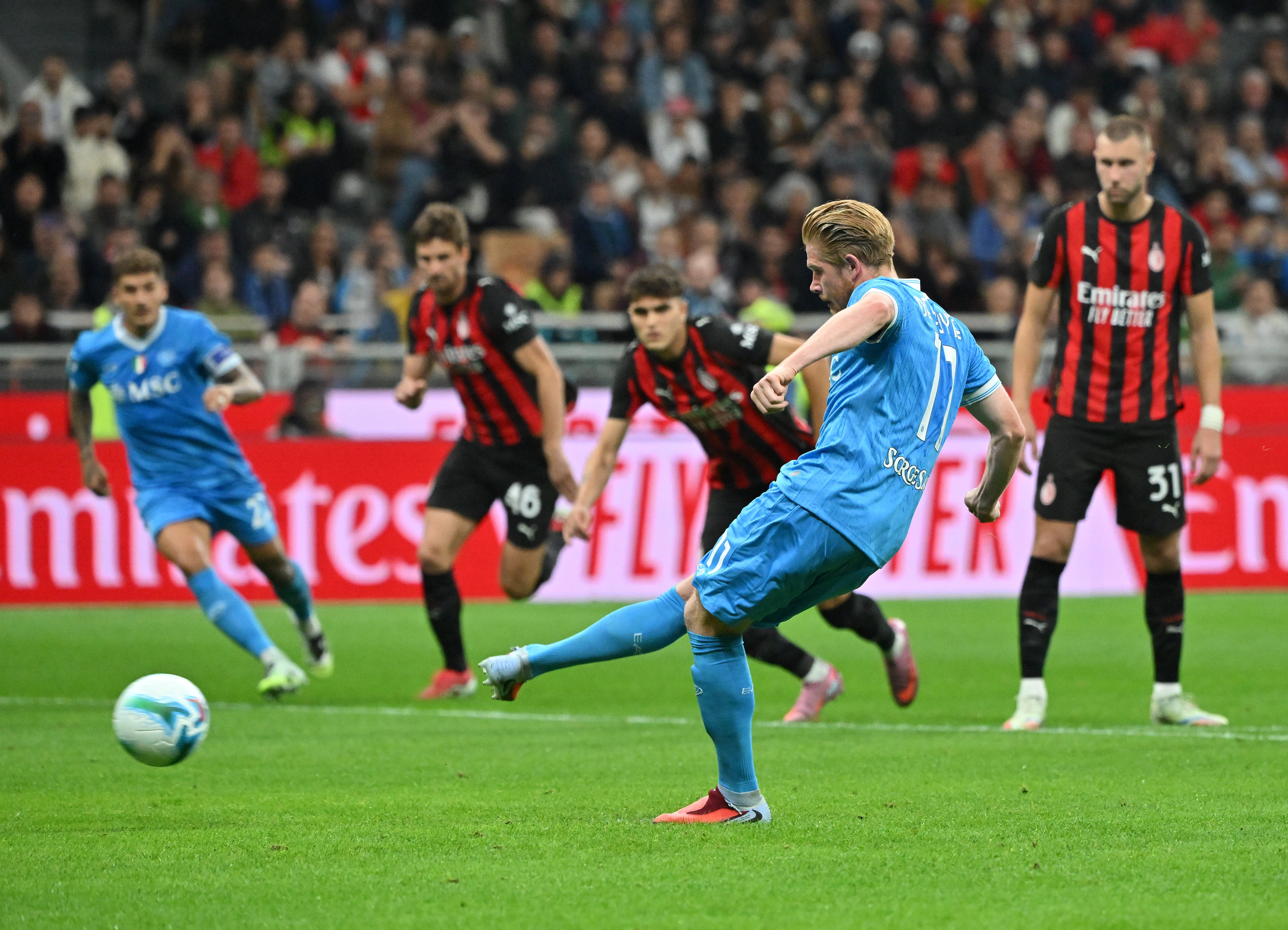 包含德布劳内亮相发布会，透露为何不去美国，直言转会与卢卡库有关的词条