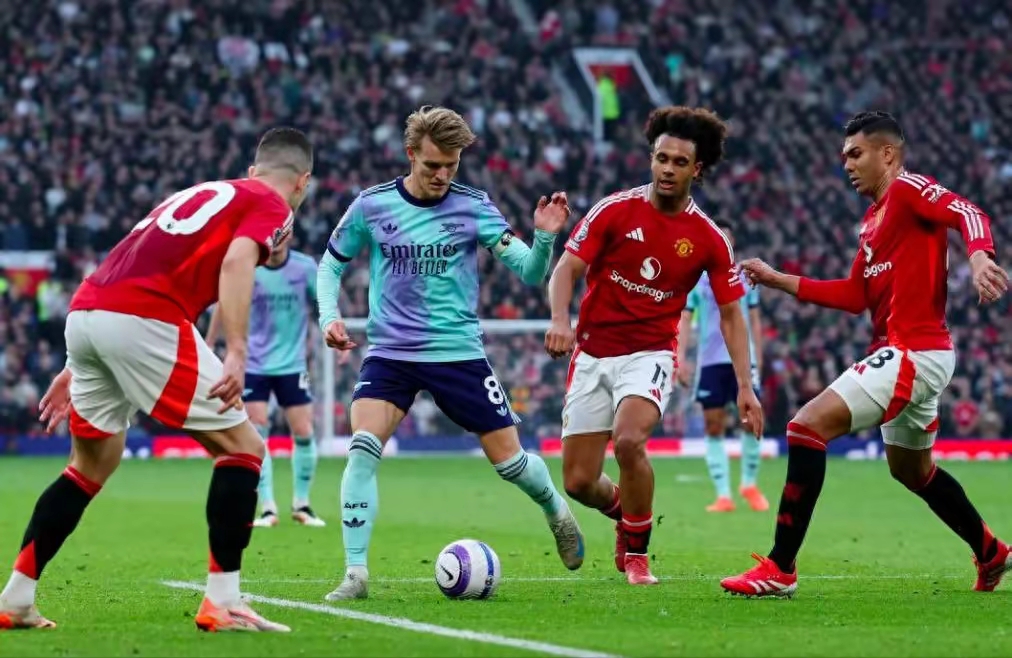 超尬!时隔11年曼联再战联赛杯第2轮上次被英甲队血虐的简单介绍 超尬!时隔11年曼联再战联赛杯第2轮上次被英甲队血虐的简单介绍