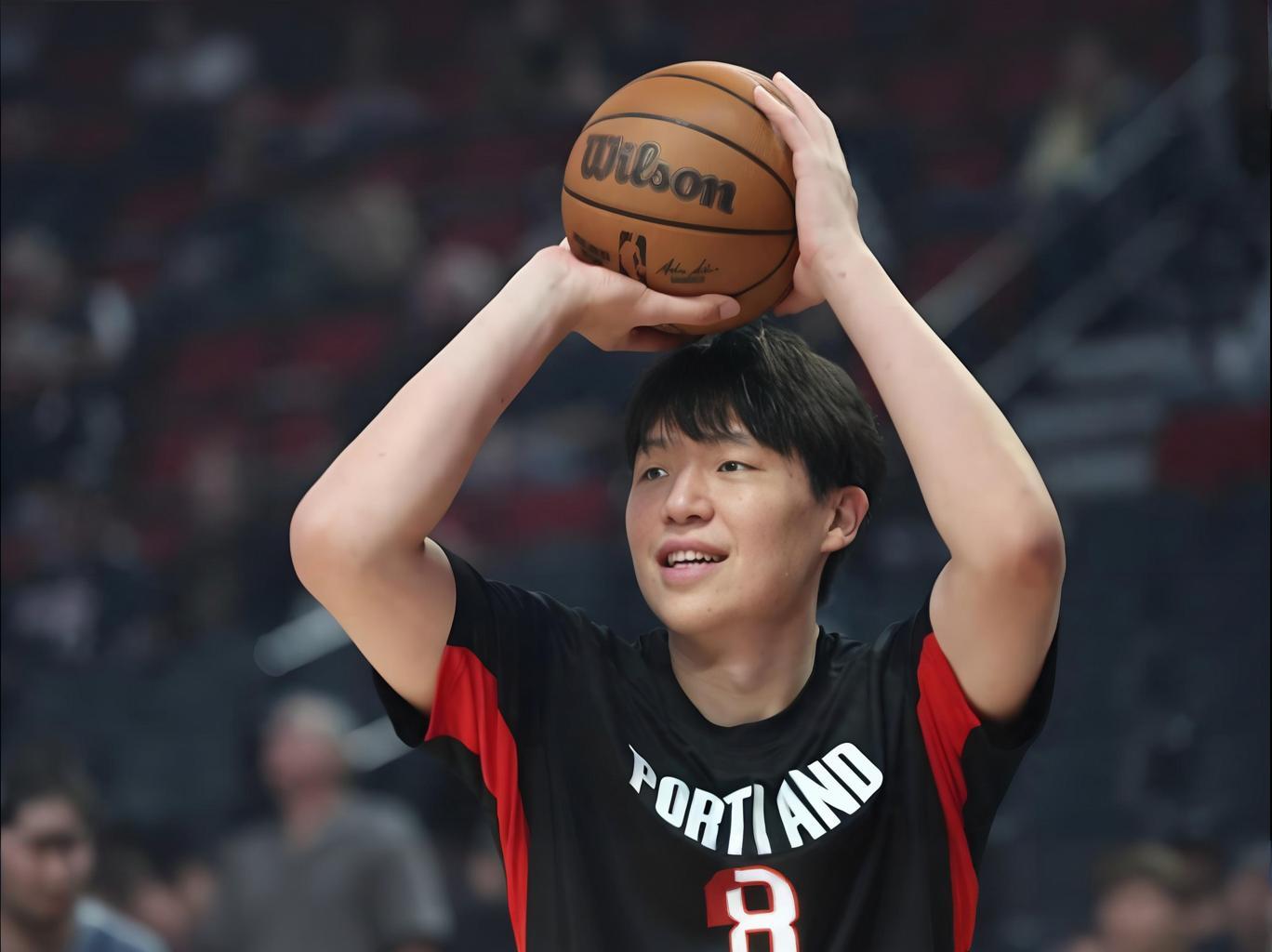 开拓者官方播客：杨瀚森表现亮眼，渴望胜利最关键的简单介绍