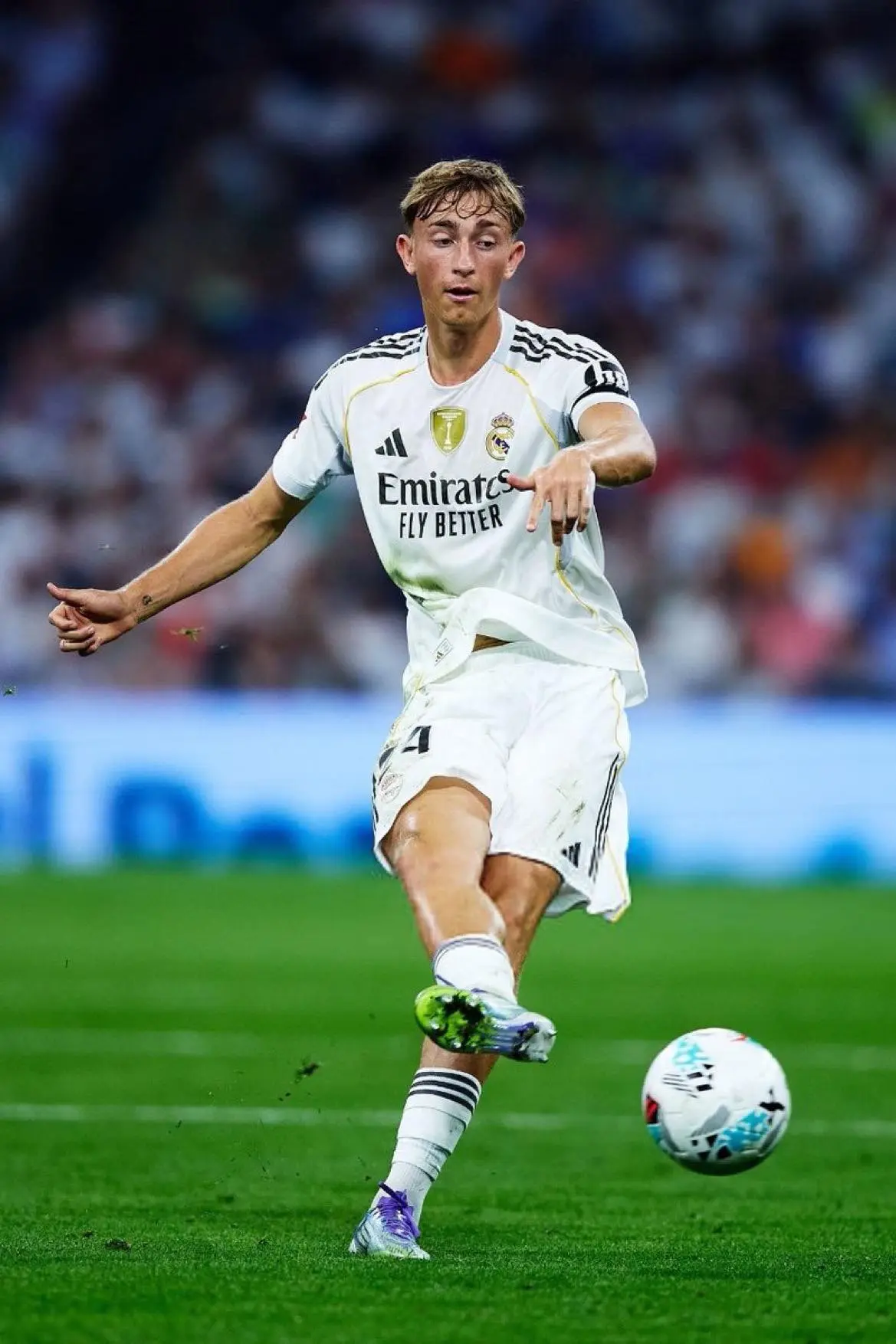 包含花了2亿的皇马,仍然存在框架性缺陷:阿隆索想买新人需先卖主力的词条 包含花了2亿的皇马,仍然存在框架性缺陷:阿隆索想买新人需先卖主力的词条