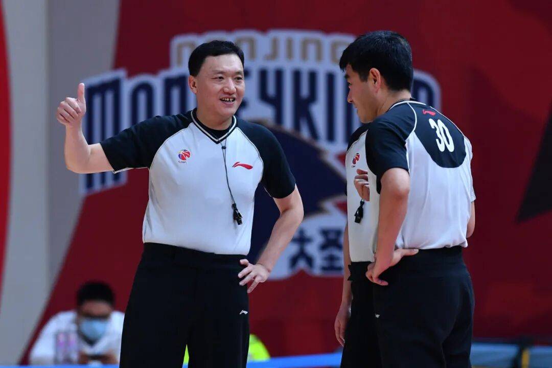 山东男篮完全服从处罚决定，向中国篮协&广大球迷致歉的简单介绍