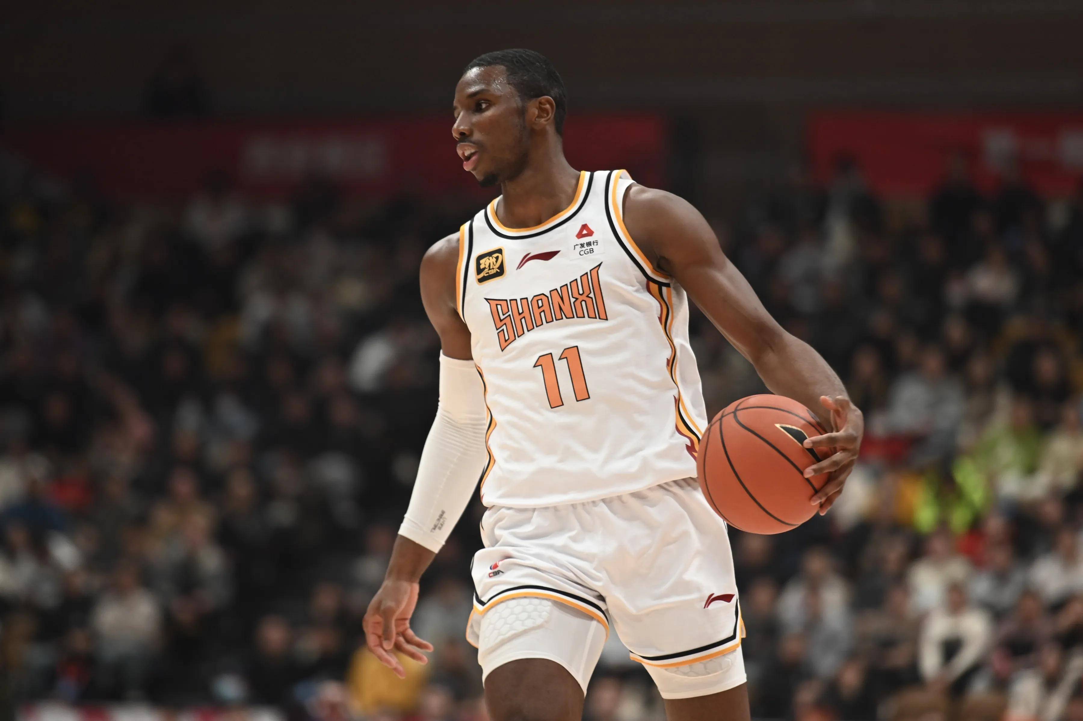 关于山西男篮官宣签约新外援身体强壮上赛季征战俄罗斯联赛的信息