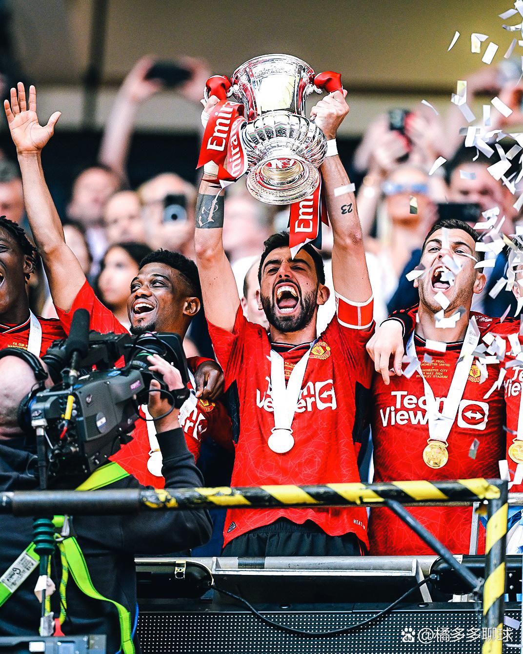 关于葡萄牙靠他？25岁指挥官正值巅峰，帮巴黎夺欧冠后帮总裁争夺奖杯的信息